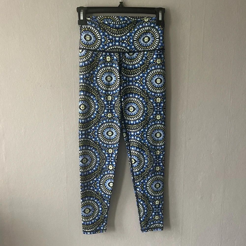 Aerie Chill Play Move Blue Medallion Print High Rise Leggings Women's Size XS